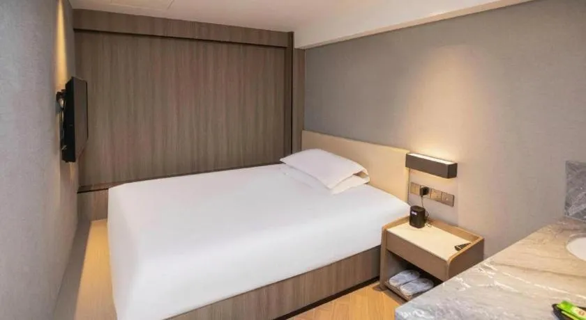 Bed in Starway Hotel(Shuiximen Street,Nanjing)
