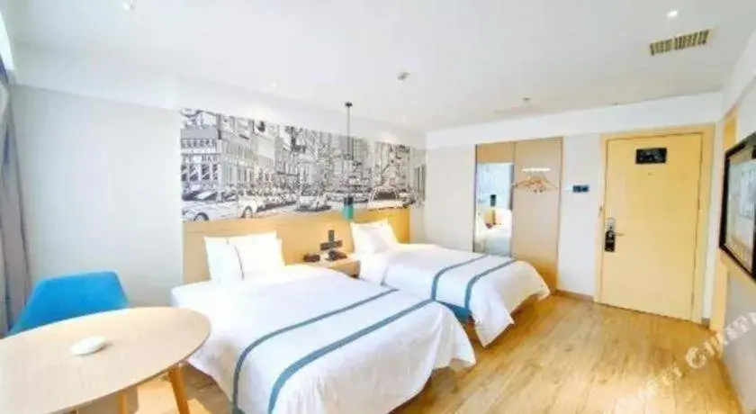 Bed in City Comfort Inn Changsha Huangxing Avenue Airport Longhua Metro Station Bed in City Comfort Inn Changsha Huangxing Avenue Airport Longhua Metro Station