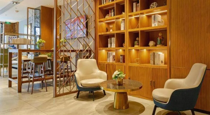 Borrman Hotel Zhanjiang Wuchuan Jinsha Plaza