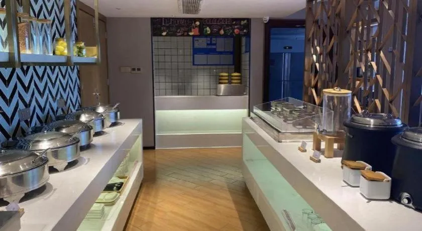 Borrman Hotel Zhanjiang Wuchuan Jinsha Plaza