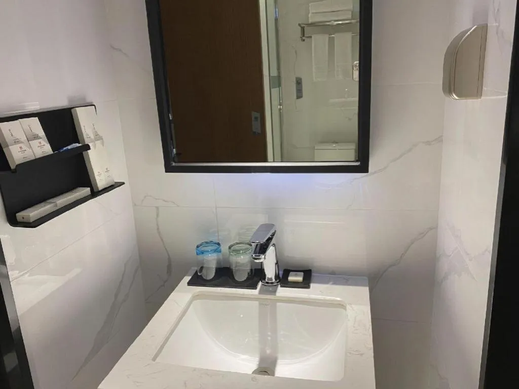 Borrman Hotel Zhanjiang Wuchuan Jinsha Plaza