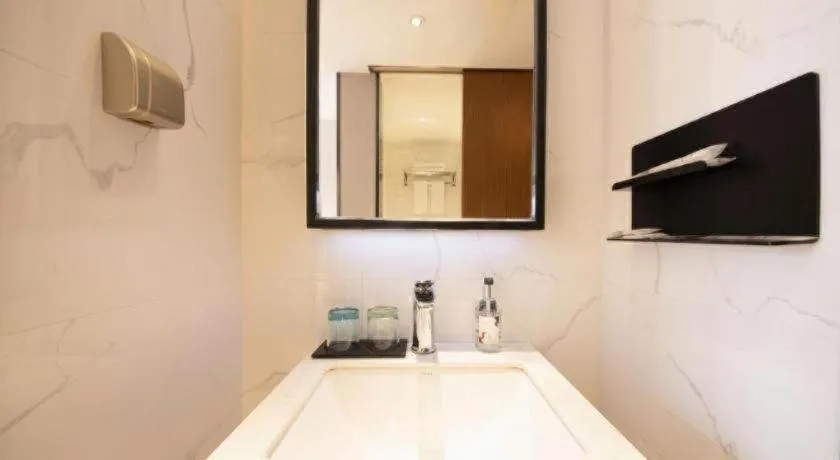 Borrman Hotel Zhanjiang Wuchuan Jinsha Plaza