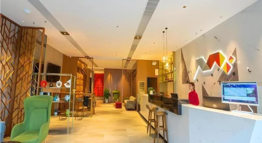 Borrman Hotel Zhanjiang Wuchuan Jinsha Plaza