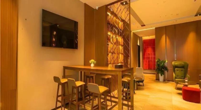 Borrman Hotel Zhanjiang Wuchuan Jinsha Plaza