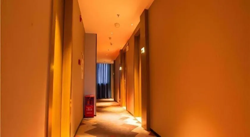 Borrman Hotel Zhanjiang Wuchuan Jinsha Plaza