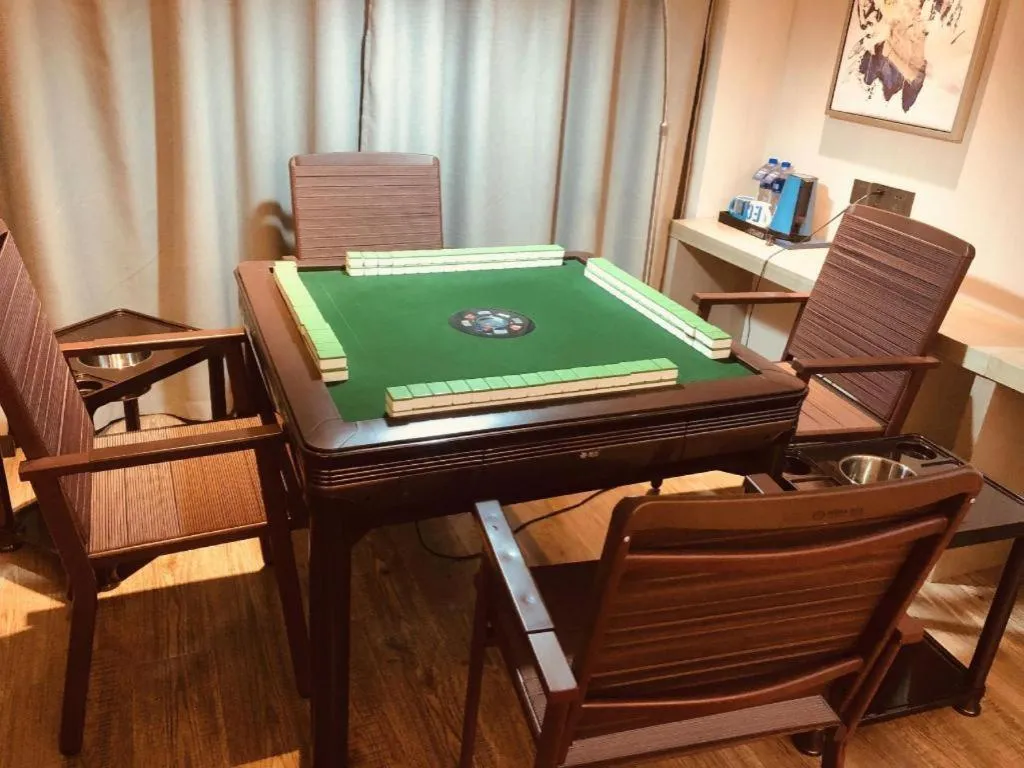 Echarm Hotel Wuhan Huangpi Xiangyang Avenue