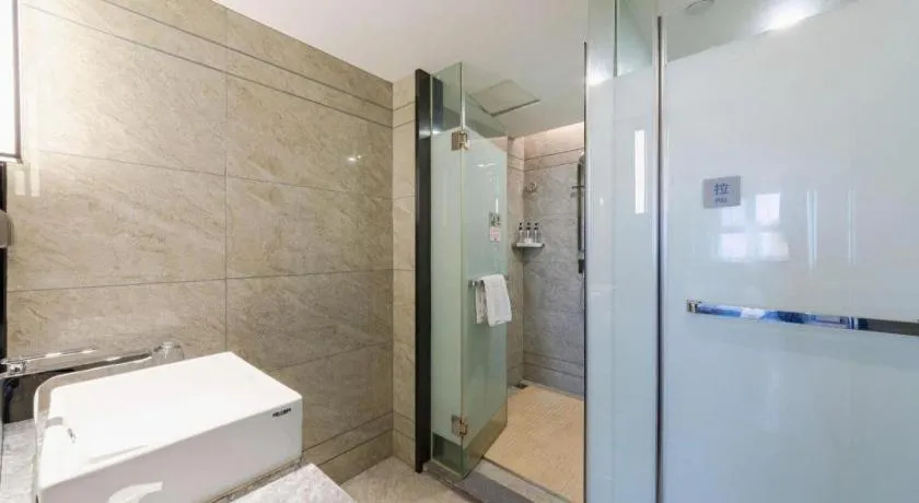 Echarm Hotel Wuhan Huangpi Xiangyang Avenue