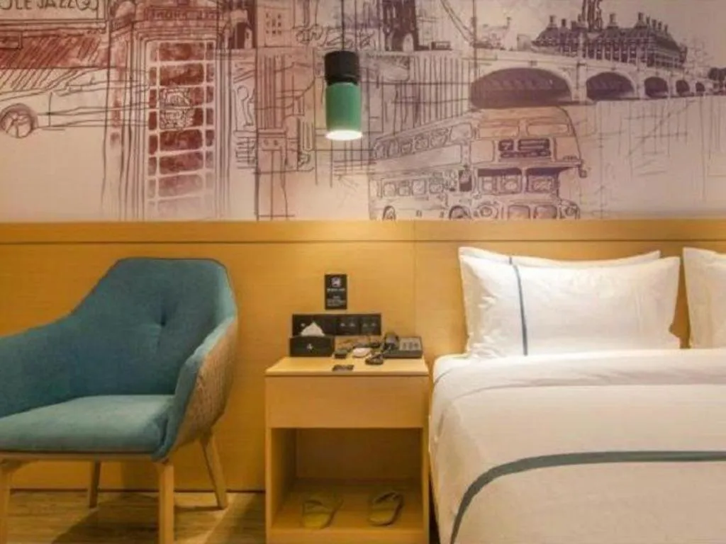 Bed in City Comfort Inn Wuhan Tianhe Airport Outlets