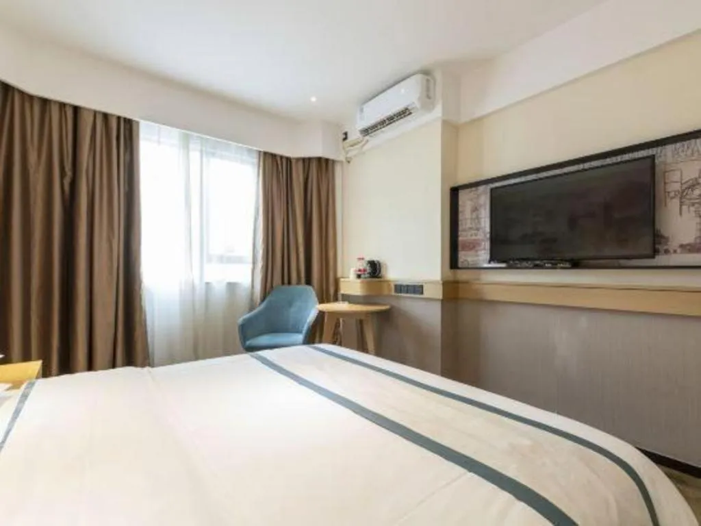 Bed in City Comfort Inn Dongguan Liaobu Jingtai Jiarong Shopping Plaza