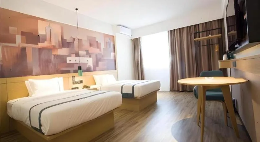 Bed in City Comfort Inn Dongguan Liaobu Jingtai Jiarong Shopping Plaza