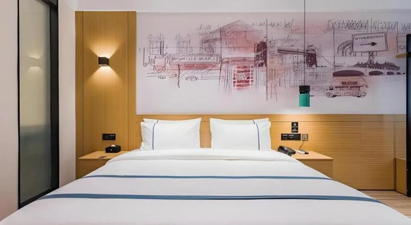 Bed in City Comfort Inn Dongguan Liaobu Jingtai Jiarong Shopping Plaza