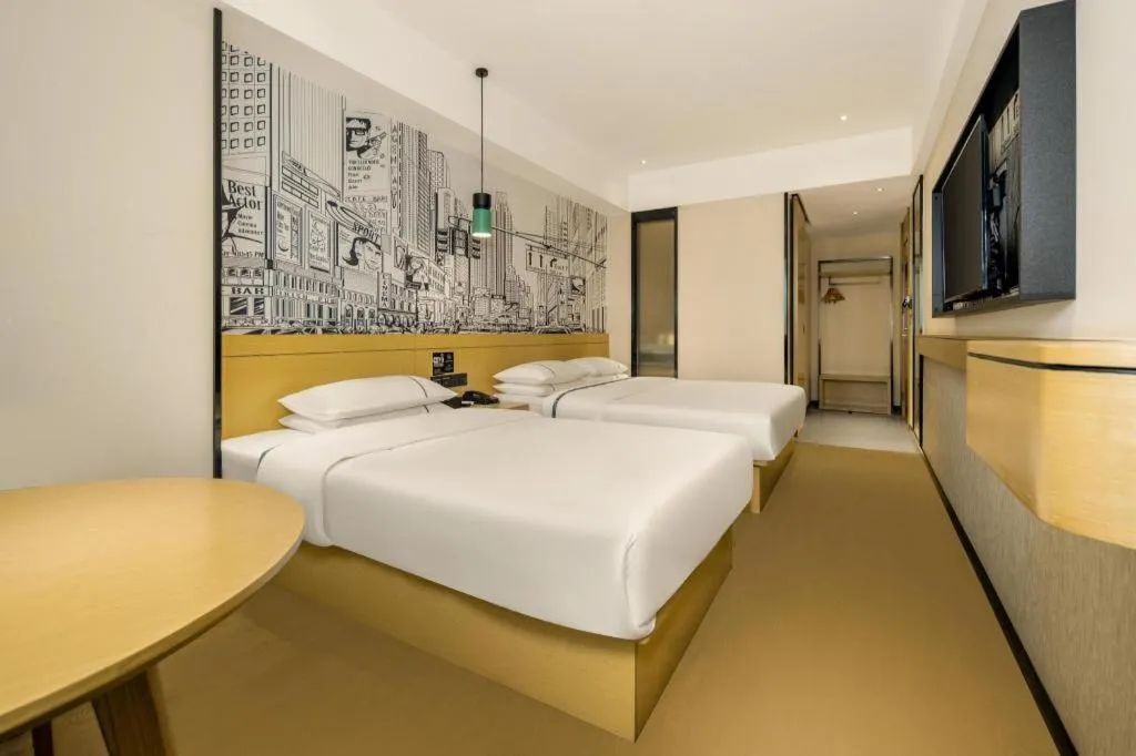 Bed in City Comfort Inn Xingye High-Speed Railway Station