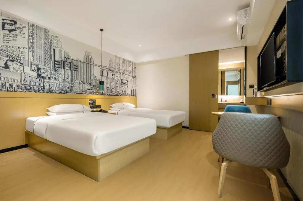 Bed in City Comfort Inn Xingye High-Speed Railway Station