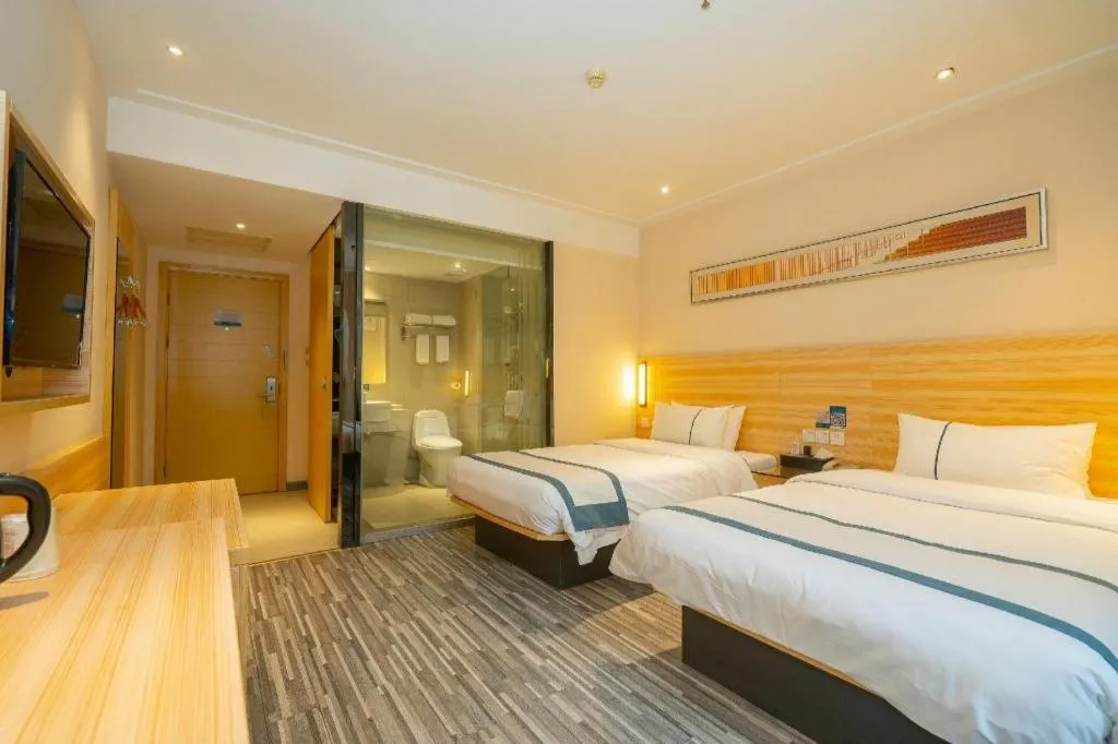 Bed in City Comfort Inn Wuhan Qingshan Jianshi Qingyiju Metro Station