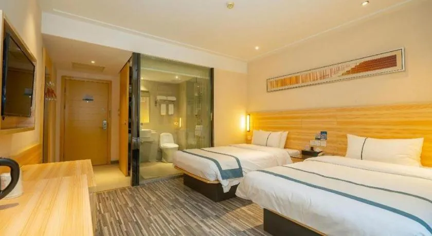 Bed in City Comfort Inn Wuhan Qingshan Jianshi Qingyiju Metro Station