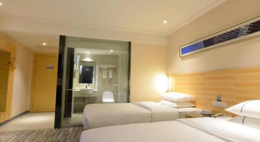 Bed in City Comfort Inn Wuhan Qingshan Jianshi Qingyiju Metro Station