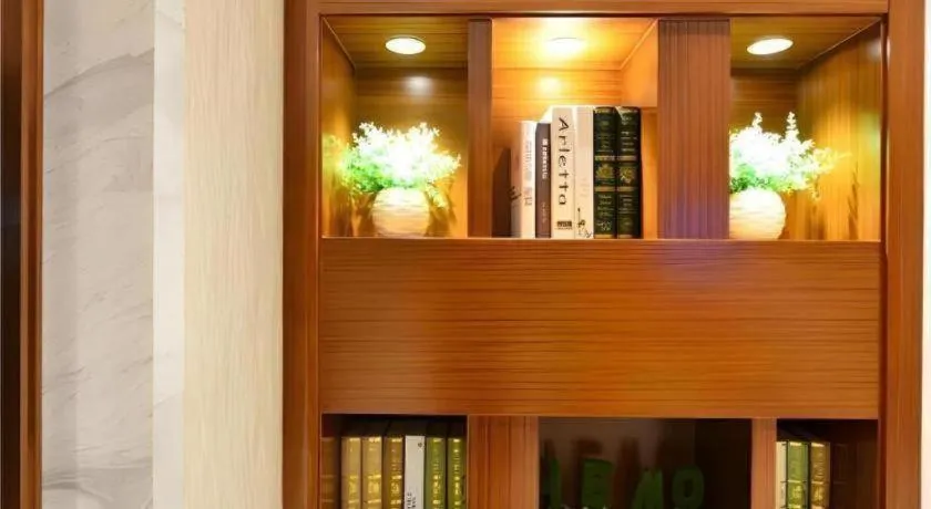 City Comfort Inn Wuhan Qingshan Jianshi Qingyiju Metro Station