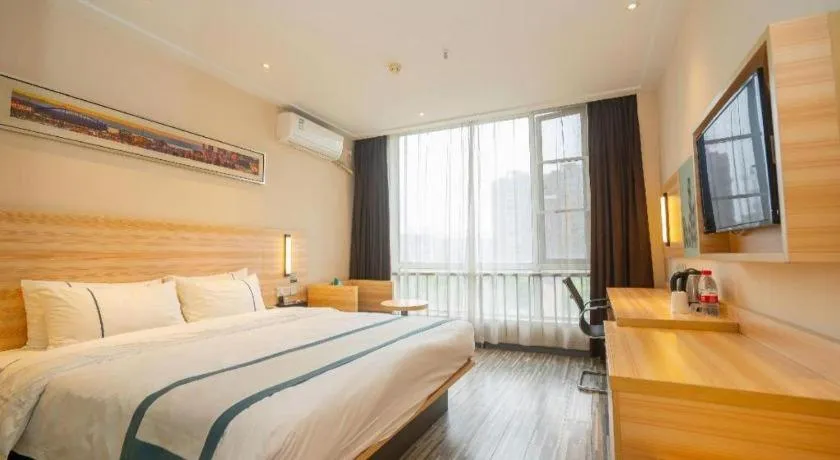 Bed in City Comfort Inn Wuhan Qingshan Jianshi Qingyiju Metro Station