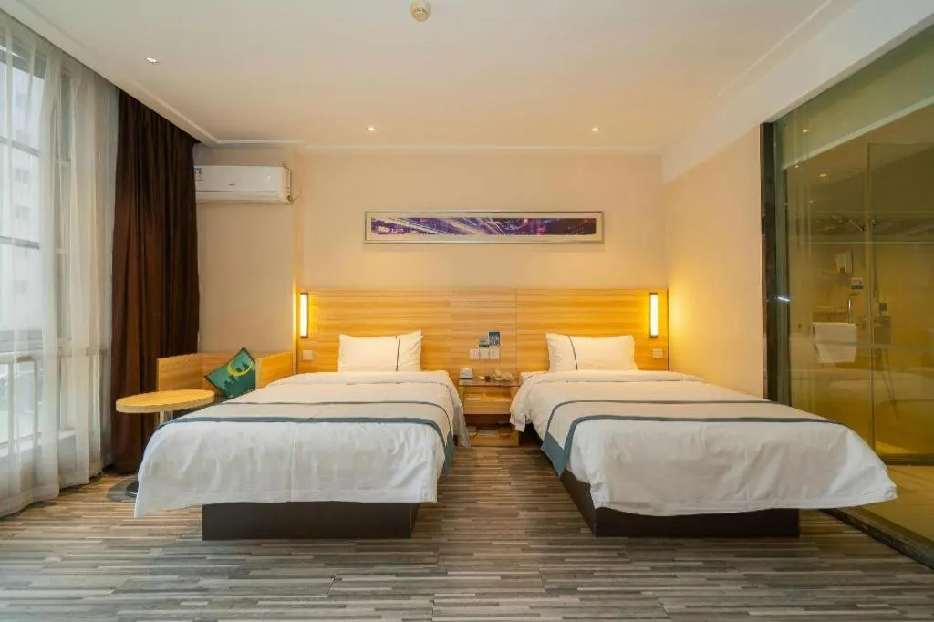 Bed in City Comfort Inn Wuhan Qingshan Jianshi Qingyiju Metro Station