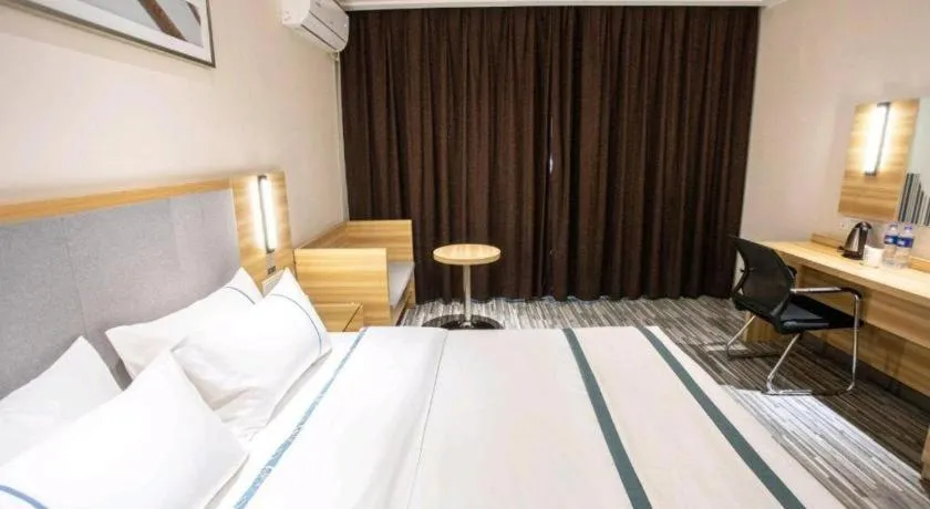 Bed in City Comfort Inn Hengyang Shigu Shuyuan