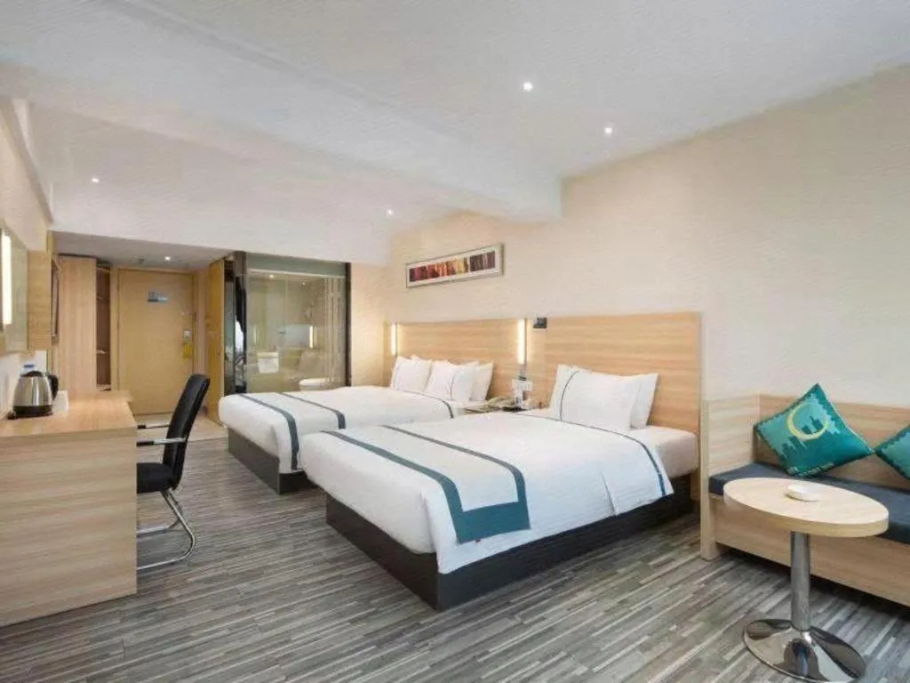 Bed in City Comfort Inn Hengyang Shigu Shuyuan