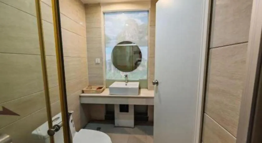 Borrman Hotel Shaoguan Century East Street Fengcai Building