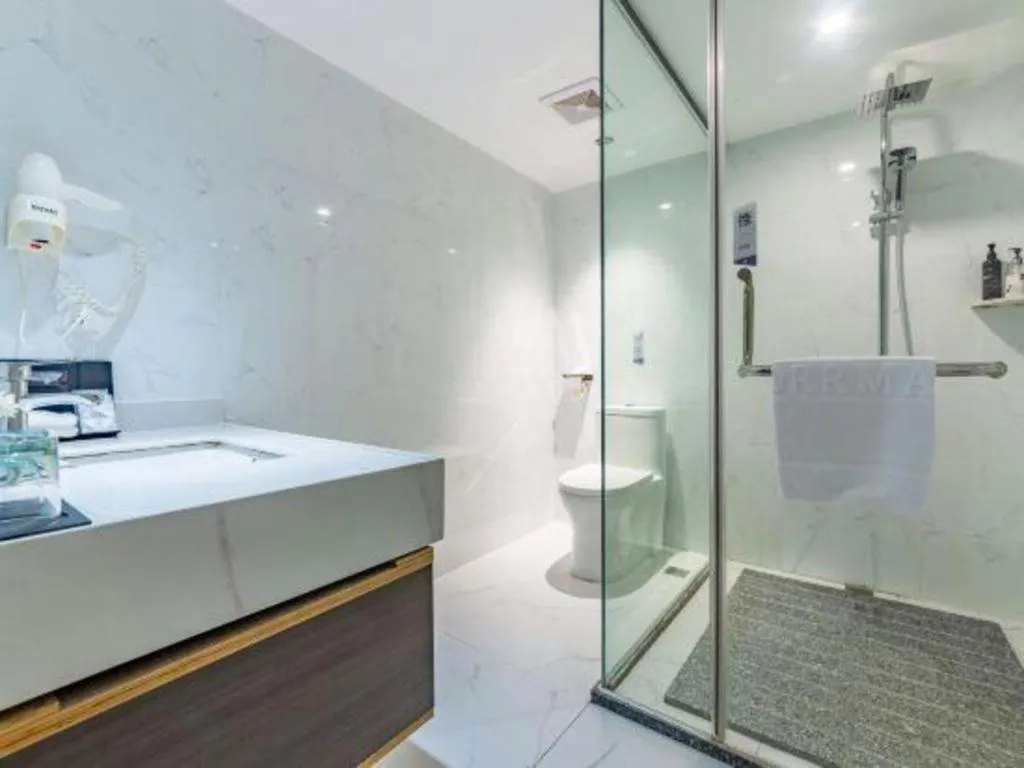 Borrman Hotel Shaoguan Century East Street Fengcai Building