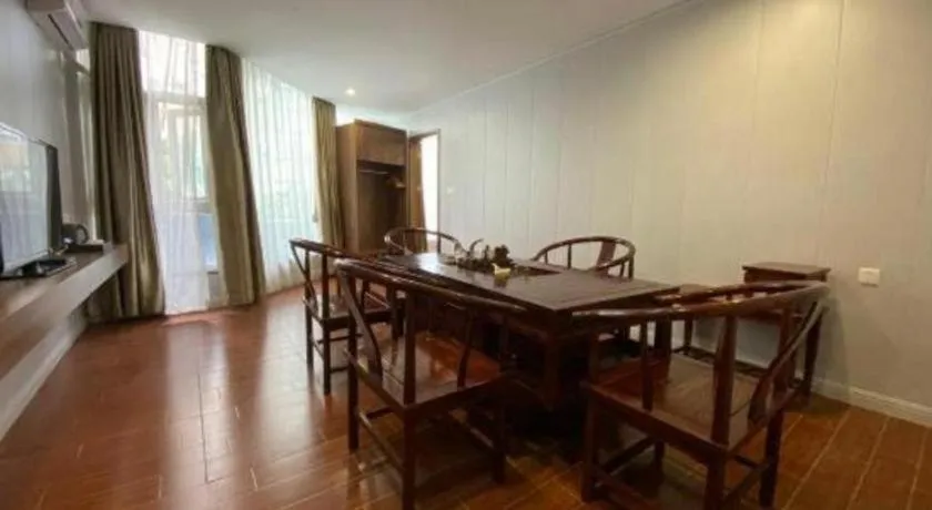 Borrman Hotel Shaoguan Century East Street Fengcai Building