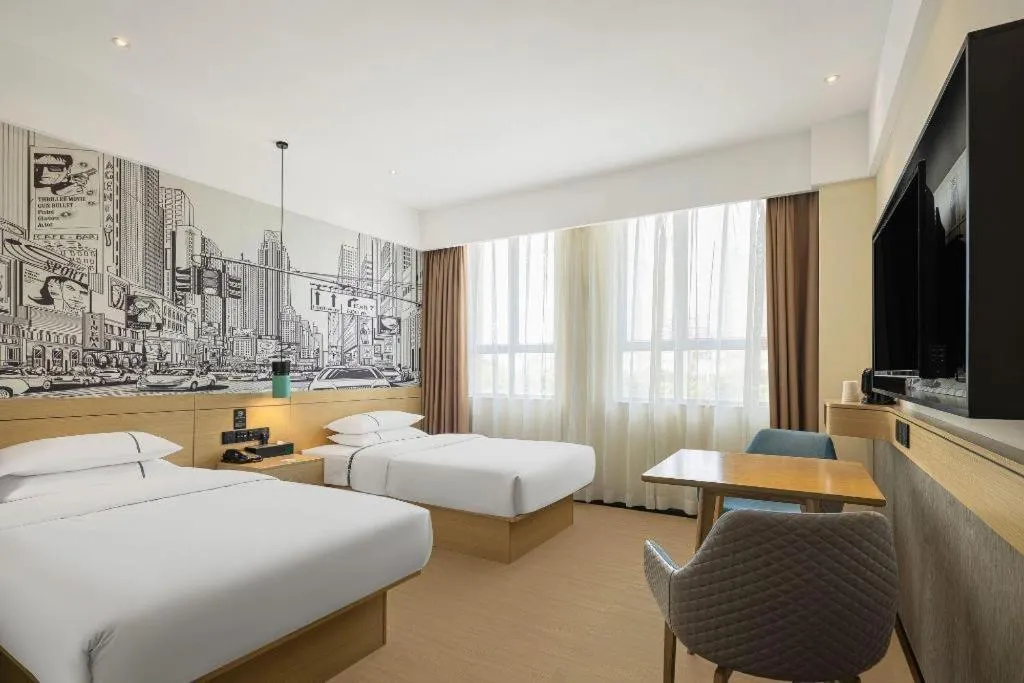 Bed in City Comfort Inn Zhuhai Doumen Daxin Xinduhui Pedestrian Street