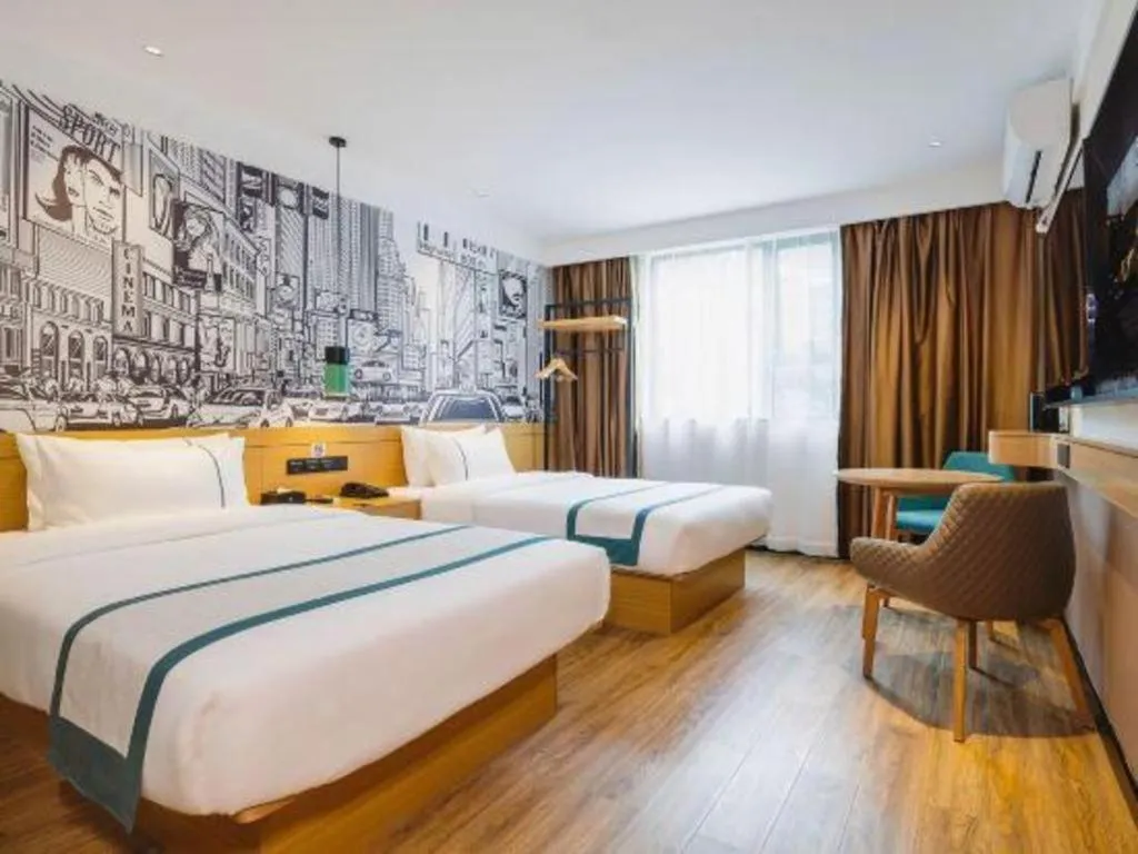 Bed in City Comfort Inn Zhuhai Doumen Daxin Xinduhui Pedestrian Street