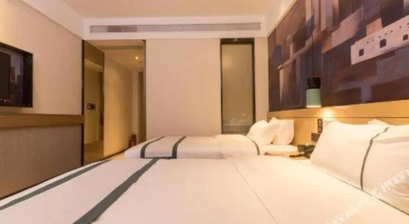Bed in City Comfort Inn Zhuhai Doumen Daxin Xinduhui Pedestrian Street