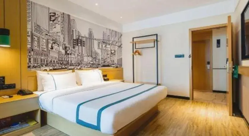 Bed in City Comfort Inn Zhuhai Doumen Daxin Xinduhui Pedestrian Street Bed in City Comfort Inn Zhuhai Doumen Daxin Xinduhui Pedestrian Street