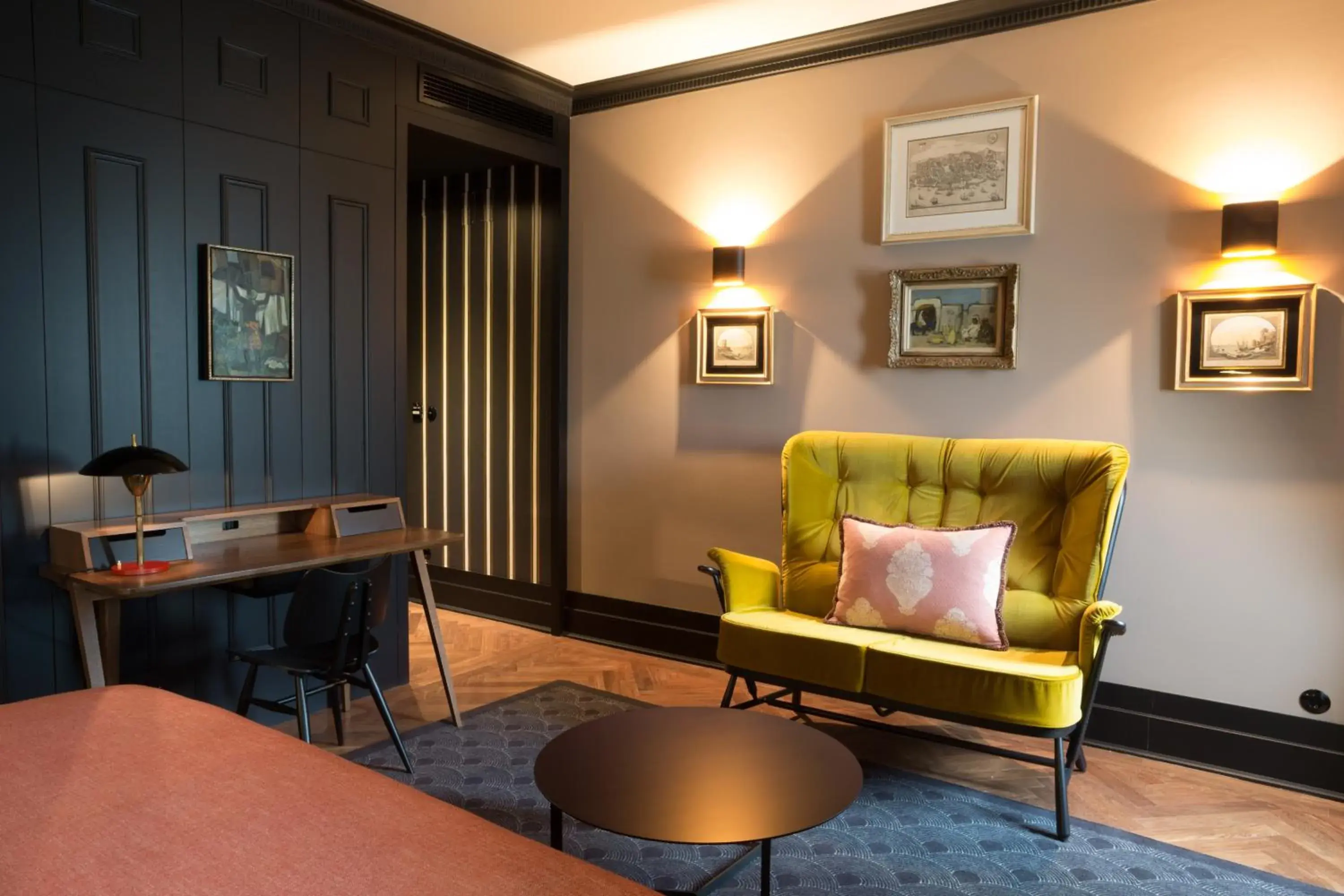 Deluxe Double Room in Valverde Lisboa Hotel & Garden - Relais & Chateaux Deluxe Double Room in Valverde Lisboa Hotel & Garden - Relais & Chateaux