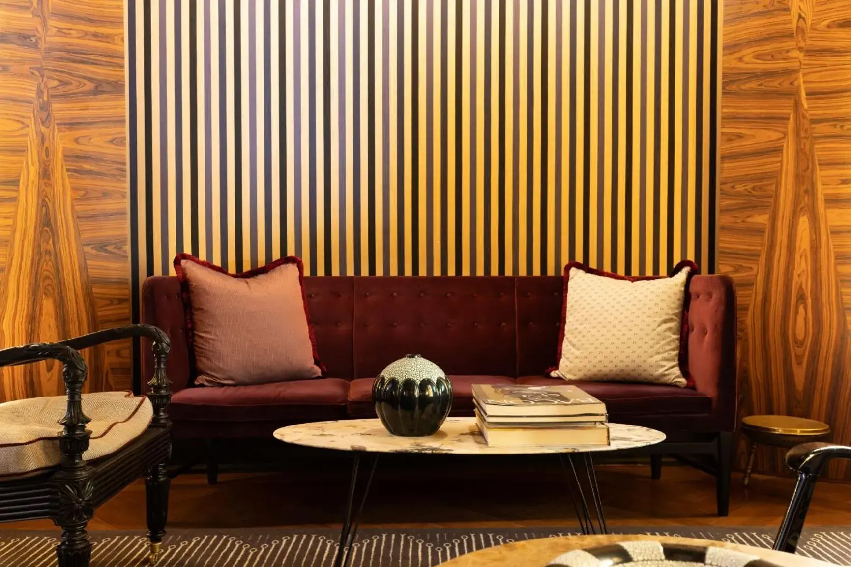 Living room in Valverde Lisboa Hotel & Garden - Relais & Chateaux Living room in Valverde Lisboa Hotel & Garden - Relais & Chateaux