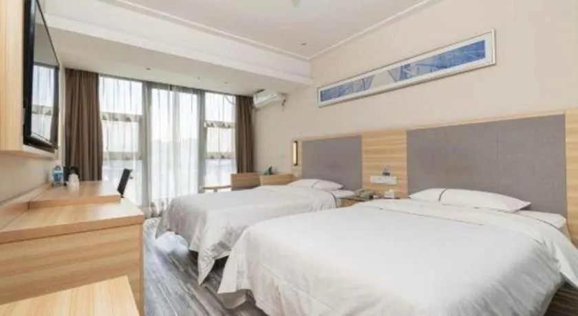 Bed in City Comfort Inn Chengdu Giant Panda Base