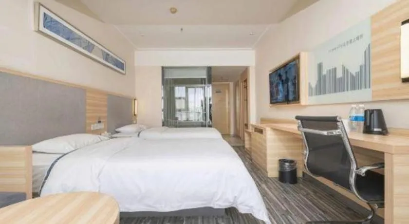 Bed in City Comfort Inn Chengdu Giant Panda Base