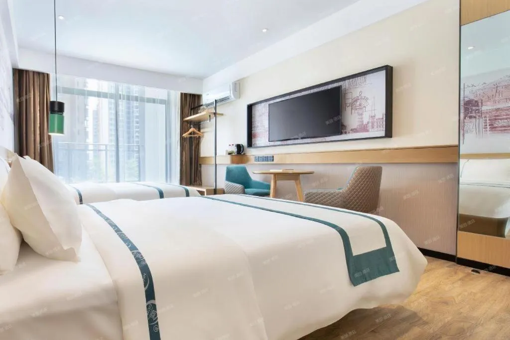 Bed in City Comfort Inn Haikou Xiuying District Wanda Plaza