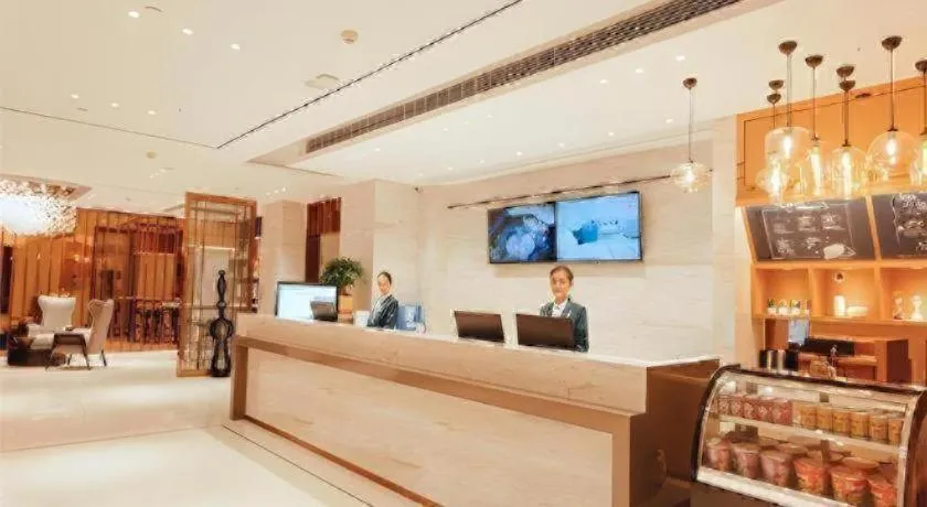 City Comfort Inn Honghu Shopping Park Bao'an Plaza