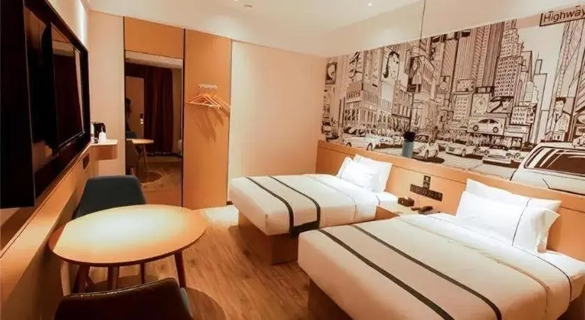 Bed in City Comfort Inn Honghu Shopping Park Bao'an Plaza Bed in City Comfort Inn Honghu Shopping Park Bao'an Plaza