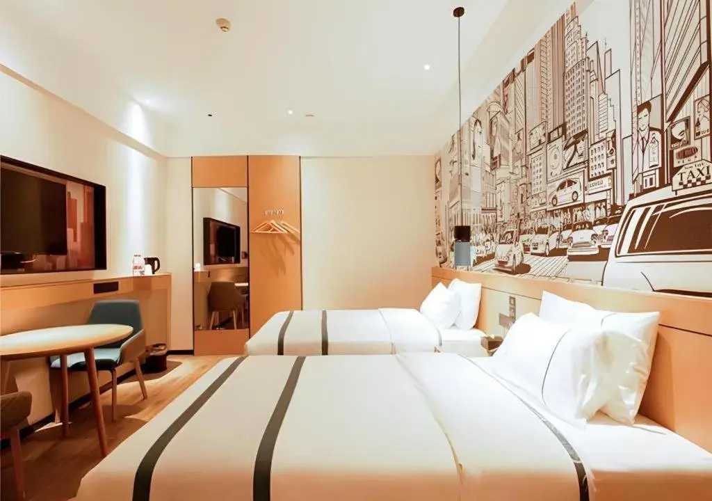 Bed in City Comfort Inn Honghu Shopping Park Bao'an Plaza Bed in City Comfort Inn Honghu Shopping Park Bao'an Plaza