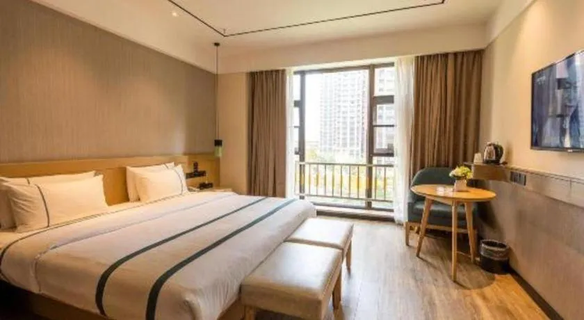 Bed in City Comfort Inn Kunming Xinluojiu Bay Guangju Road