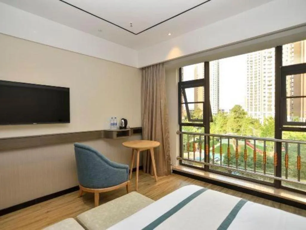 Bed in City Comfort Inn Kunming Xinluojiu Bay Guangju Road