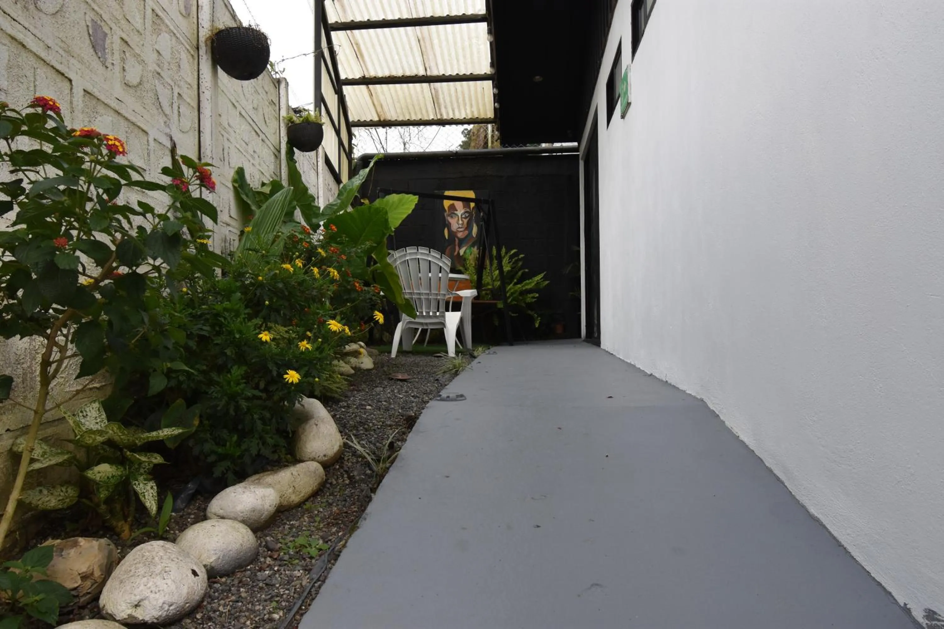 Garden in Freddy`s Place B&B