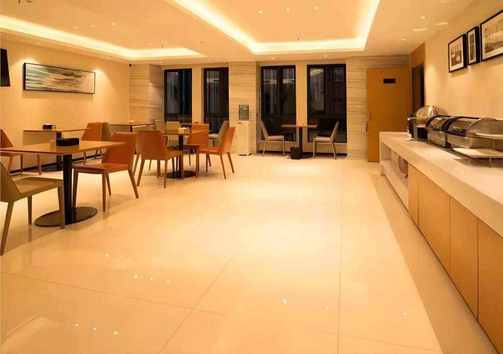 City Comfort Inn Changsha Outlets Datuo Metro Station