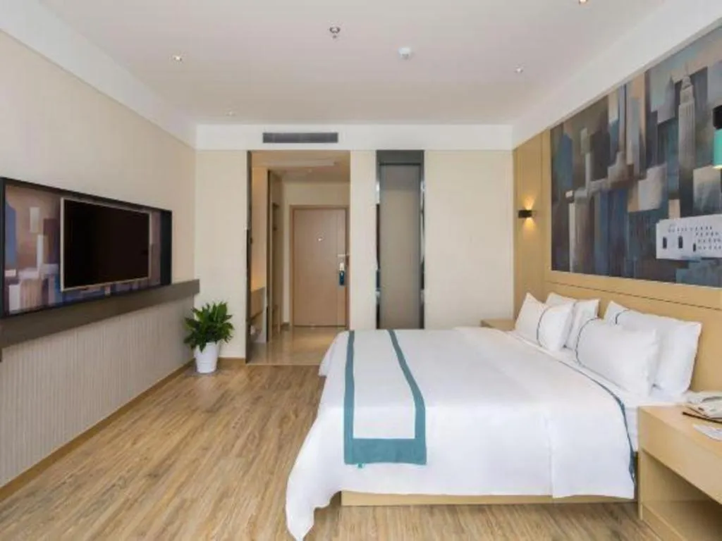 Bed in City Comfort Inn Changsha Outlets Datuo Metro Station