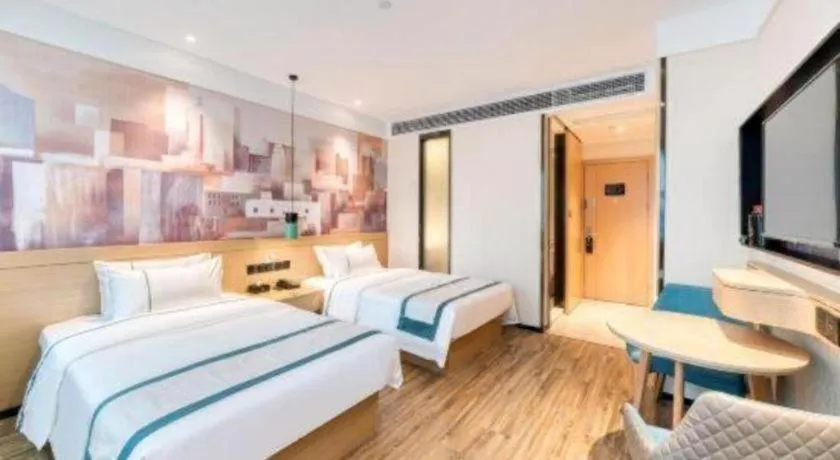 Bed in City Comfort Inn Yulin Yudong