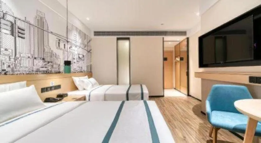 Bed in City Comfort Inn Yulin Yudong