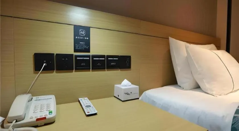 Bed in City Comfort Inn Qingyuan City Plaza Hefu Dongcheng