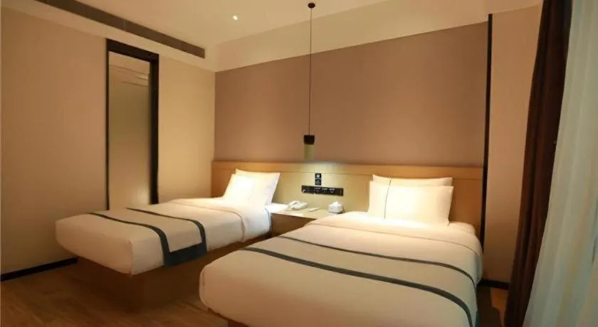 Bed in City Comfort Inn Qingyuan City Plaza Hefu Dongcheng