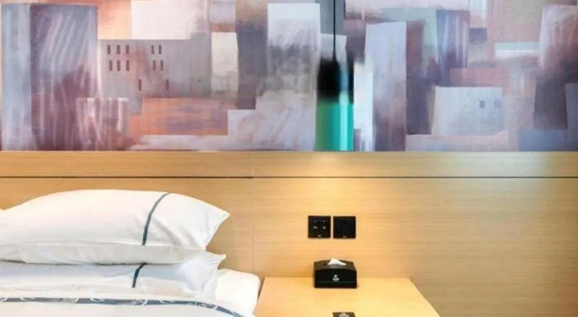 Bed in City Comfort Inn Zhangjiakou Municipal Government High-speed Railway Station North Institute